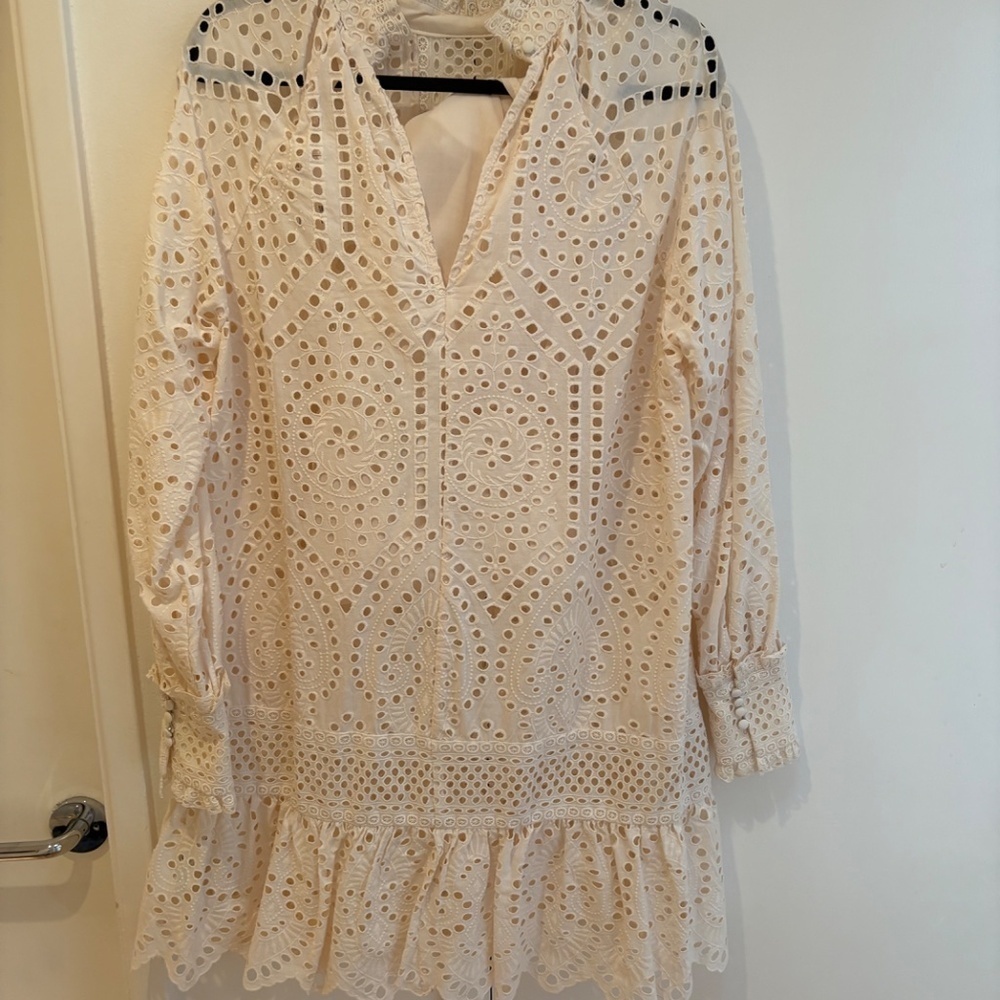 H&M eyelet dress - Picture 3 of 6
